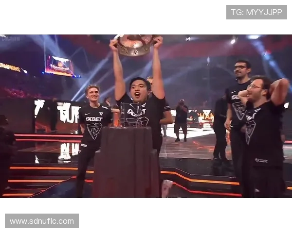 专访周秀英：深入探讨DOTA2成功背后的秘密与策略