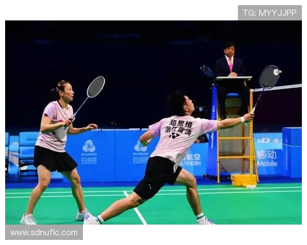 重庆羽毛球队在亚运会中的默契配合与精彩表现分析 重庆羽毛球队在亚运会中的默契配合与精彩表现分析